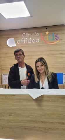 Operator Compania DDD și un reprezentant al clientului, cu procesul-verbal semnat la finalul lucrării