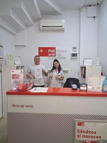 Operator Compania DDD și un reprezentant al clientului, cu procesul-verbal semnat la finalul lucrării