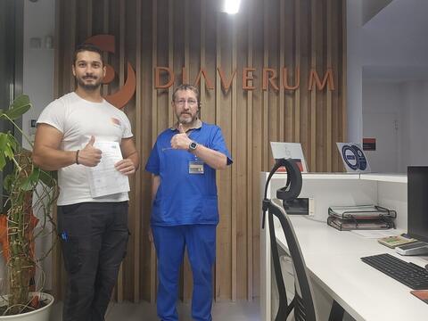 Operator Compania DDD și un reprezentant al clientului, cu procesul-verbal semnat la finalul lucrării