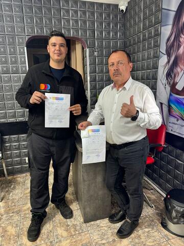 Client persoană fizică și operator Compania DDD, cu procesul-verbal semnat la finalul intervenției