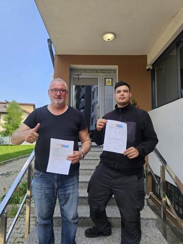 Client persoană fizică și operator Compania DDD, cu procesul-verbal semnat la finalul intervenției