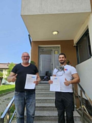 Client persoană fizică și operator Compania DDD, cu procesul-verbal semnat la finalul intervenției