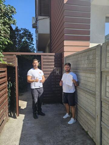 Client persoană fizică și operator Compania DDD, cu procesul-verbal semnat la finalul intervenției